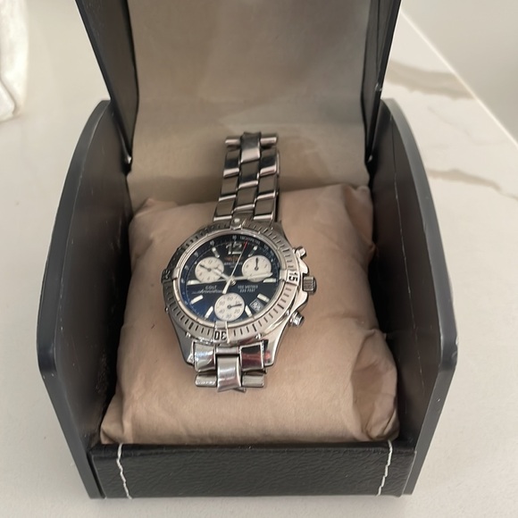 Beautiful authentic Breitling Colt Chrono Ocean Men’s/Unisex watch model A53350 - Picture 11 of 11